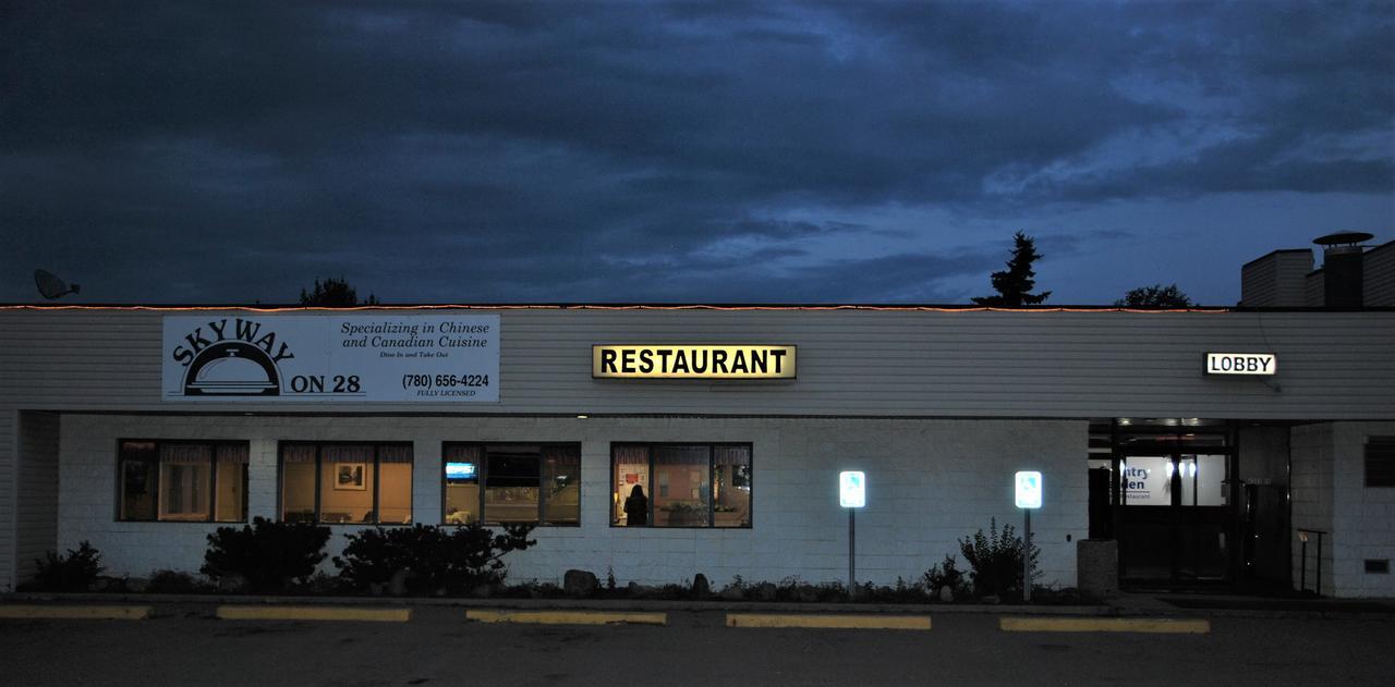 Country Garden Inn & Restaurant Smoky Lake 外观 照片
