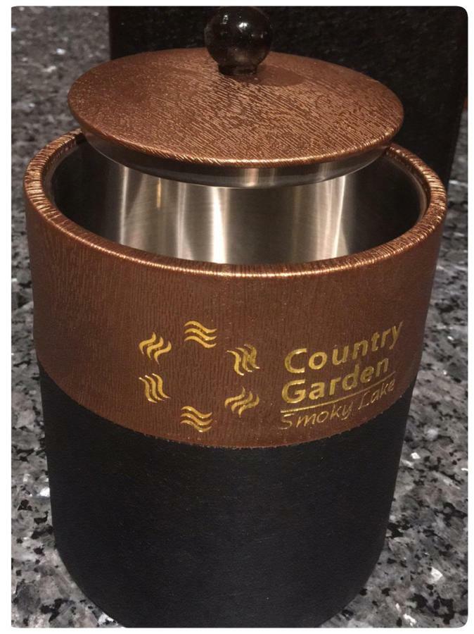 Country Garden Inn & Restaurant Smoky Lake 外观 照片