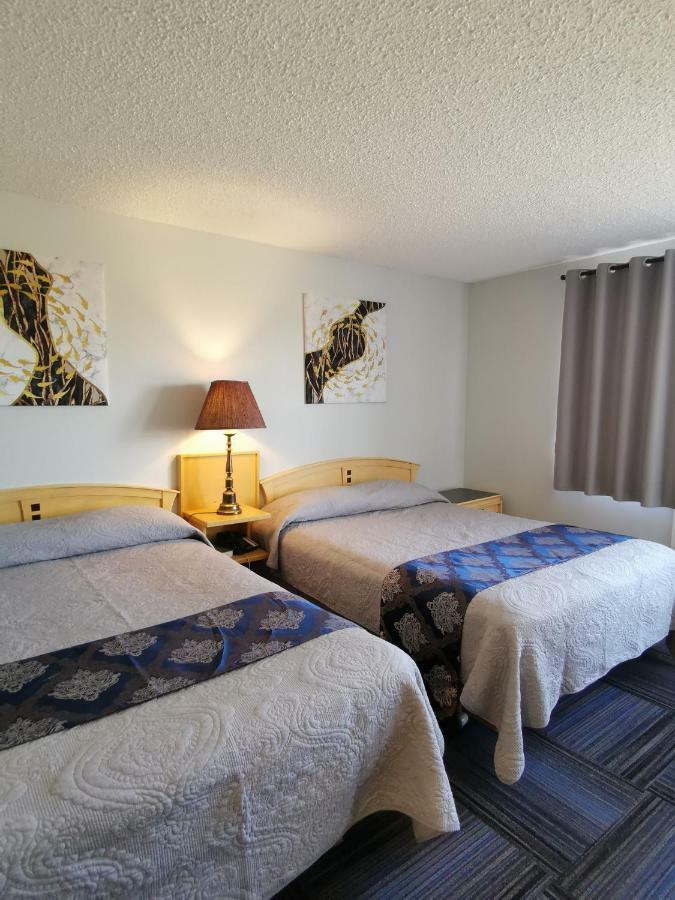 Country Garden Inn & Restaurant Smoky Lake 外观 照片